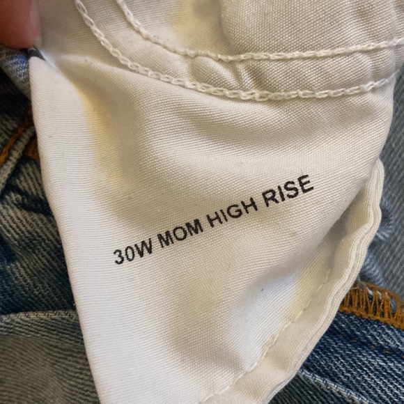 BDG mom high rise jeans - Picture 4 of 5